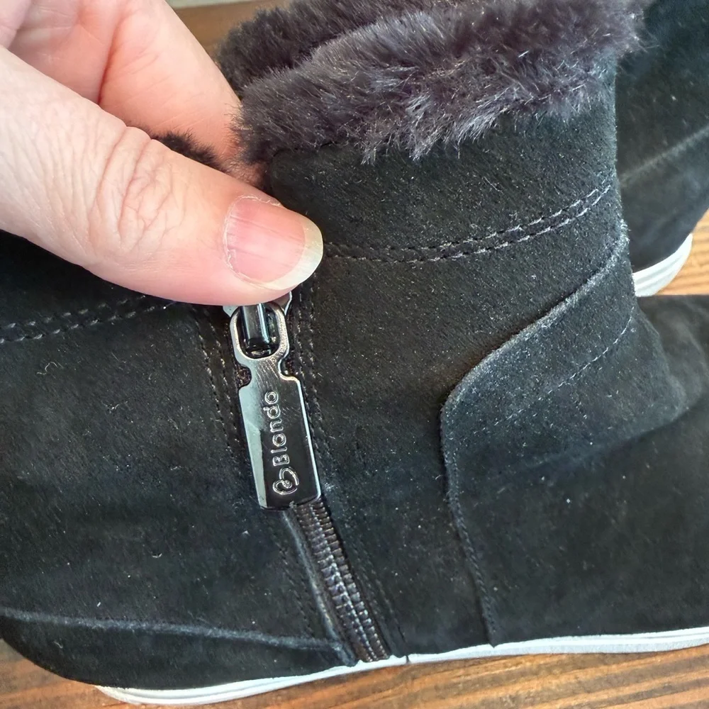 Blondo Waterproof Faux Fur Lined Ankle Boots Black Suede Zip Comfort US 8